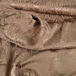 Tissu satin de viscose motif exotique fond taupe