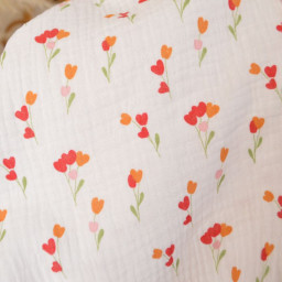 Tissu double gaze de coton Mariotte motif fleurs coeurs