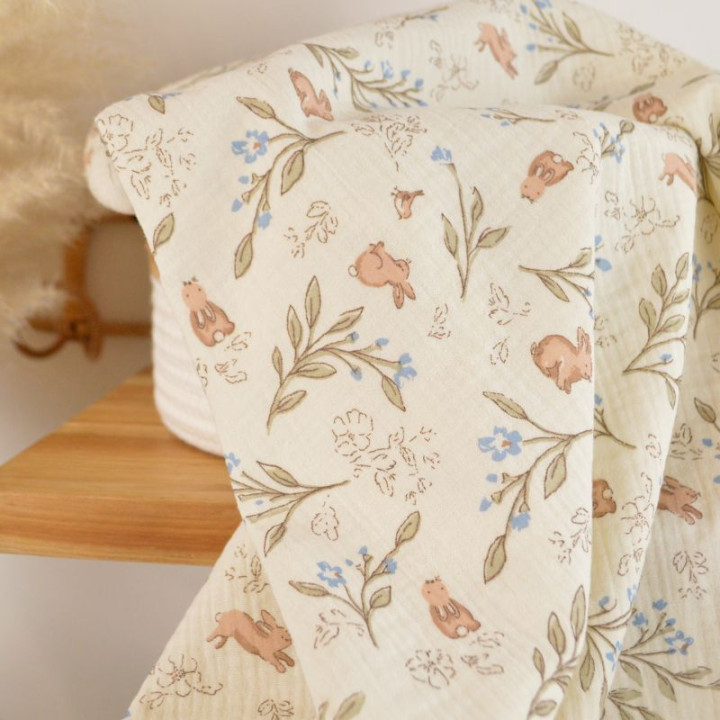 Tissu double gaze de coton Ariella lapins & feuillage fond écru