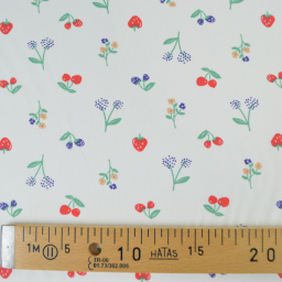 Tissu cretonne coton Crumble motif fraises, cerises et fleurs fond écru - OEKO TEX
