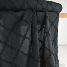 Tissu coton brodé noir losange