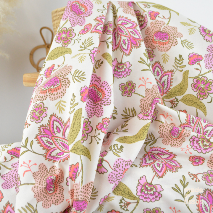 Tissu Cretonne de Coton Khonoma - Motif Fleurs roses fond écru
