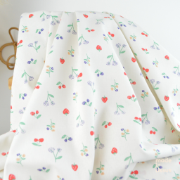 Tissu cretonne coton Crumble motif fraises, cerises et fleurs fond écru - OEKO TEX