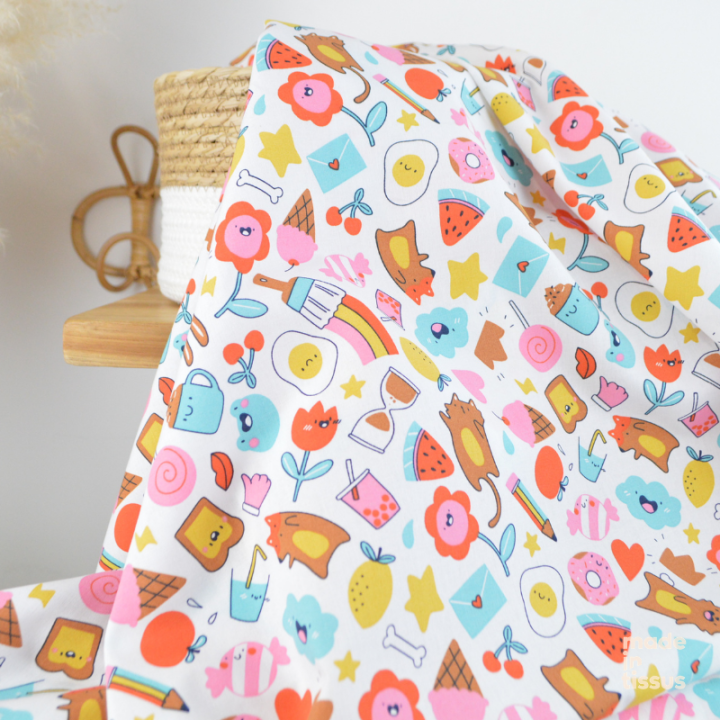 Tissu Cretonne de Coton Kawi - Motif Kawaii Multicolore