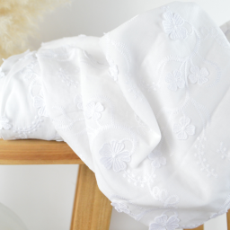 Tissu coton brodé blanc et fleurs en relief - Aïnoha