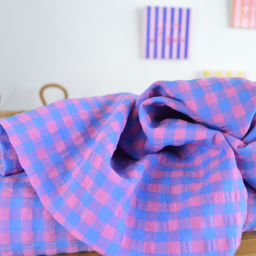 Tissu seersucker Vichy grands carreaux Bleu cobalt et rose