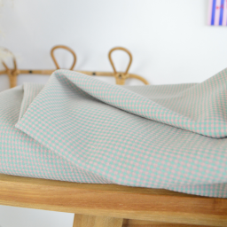 Tissu seersucker Vichy petits carreaux vert et rose