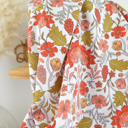 Tissu Cretonne de Coton Lizula motif fleurs rouges et roses fond blanc