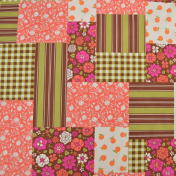 Tissu Cretonne de Coton Suzie motif patchwork fleurs cacao et rose