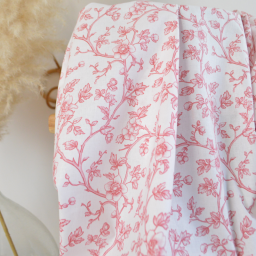 Tissu Elisabeth en coton motif fleurs rouges fond blanc - OEKO TEX
