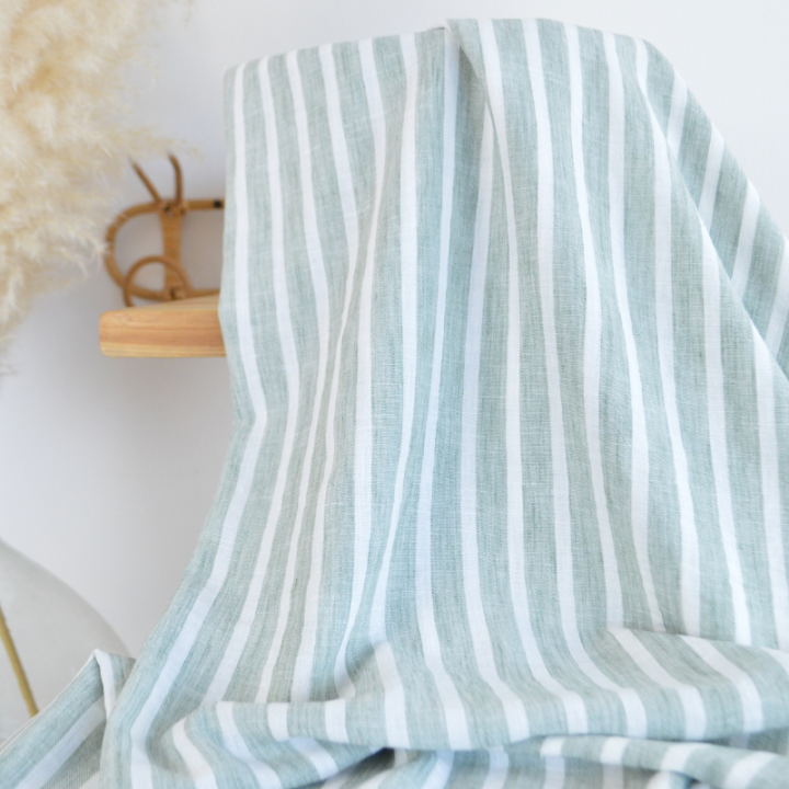 Tissu fluide polyester aspect Lin à rayures vert olive et blanc