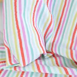 Tissu seersucker à rayures rouge, vert et rose