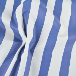 Tissu imperméable type ciré à rayures larges bleues et blanches