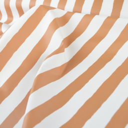 Tissu imperméable type ciré à rayures larges Camel et blanches
