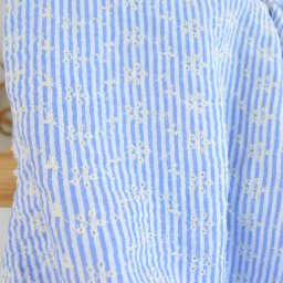 Coton brodé rayures bleu & blanc – effet lin