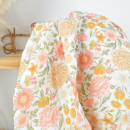 Tissu double gaze de coton Elisabeth motif fleurs tons roses et Abricot