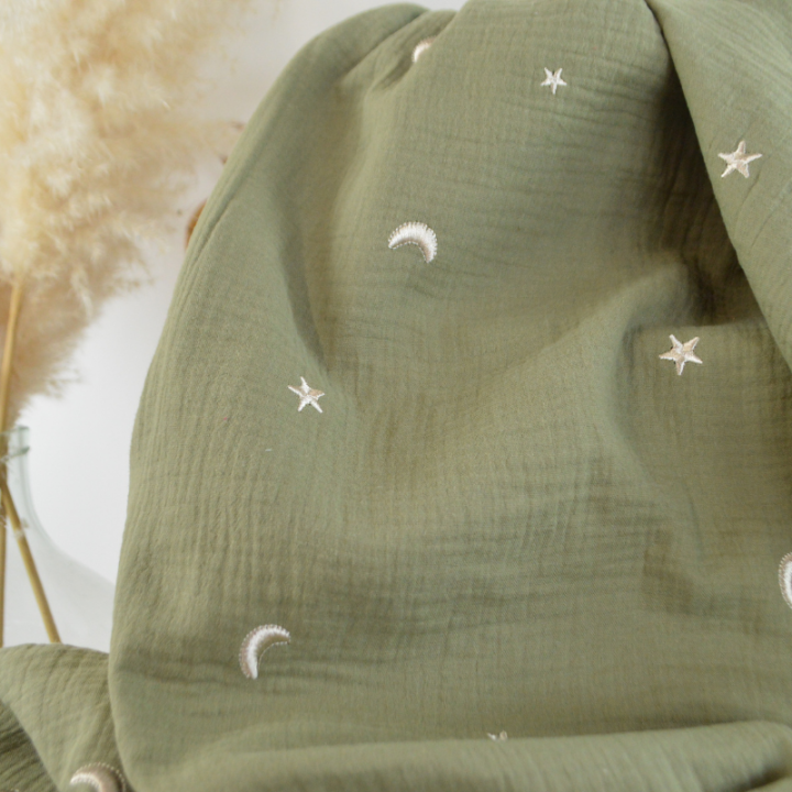 Tissu Double gaze brodée lunes et étoiles fond kaki - OEKO TEX