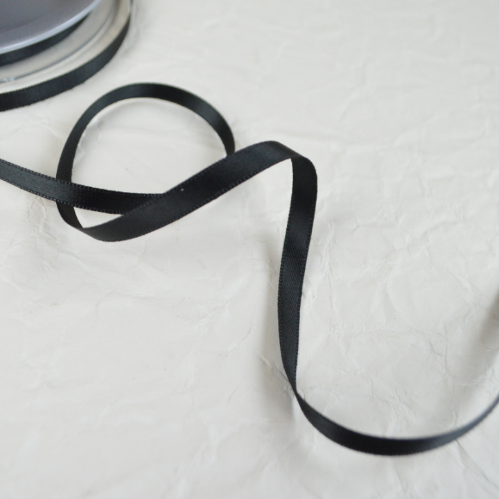Ruban satin Noir - 6 mm