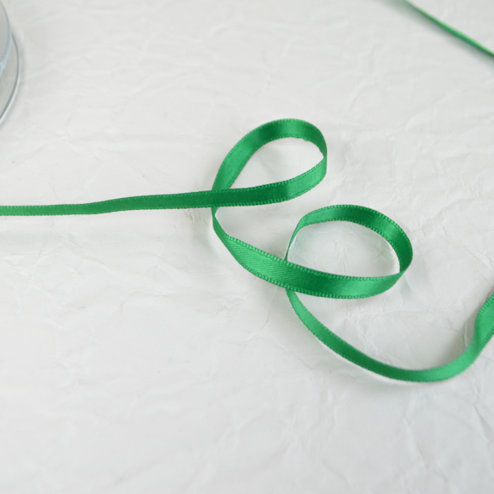 Ruban satin Vert prairie - 6 mm