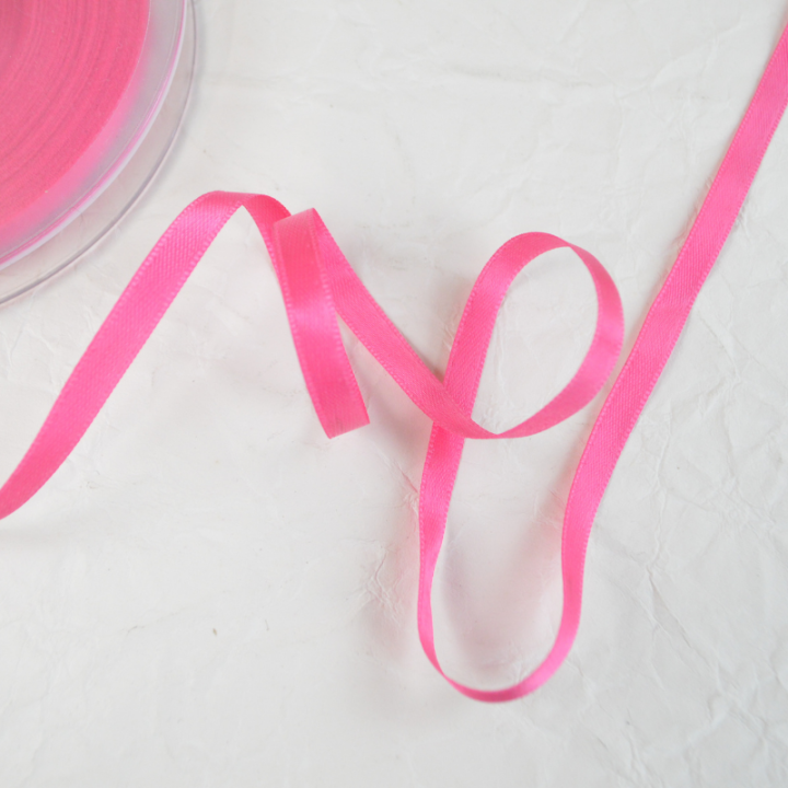 Ruban satin rose bonbon - 6 mm