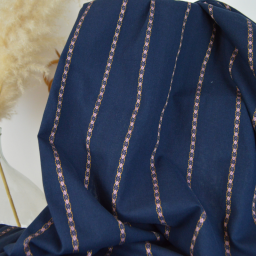 Voile de coton à rayures fines jacquard bleu marine
