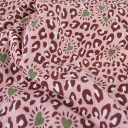 Tissu double gaze motif léopard et coeurs fond rose - OEKO TEX