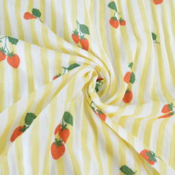 Tissu double gaze de coton Gariguette motif fraises et rayures jaunes