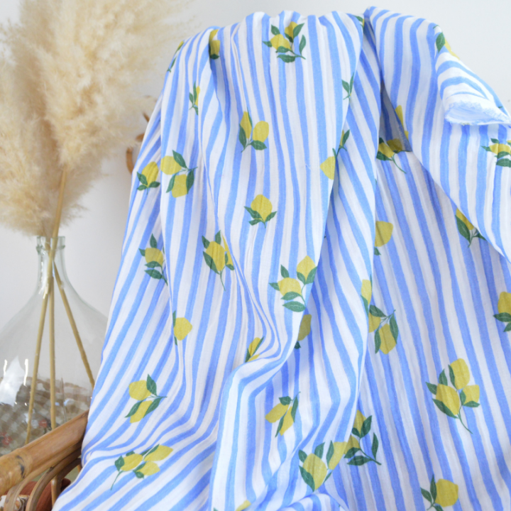Tissu double gaze de coton Limoncello motif citrons et rayures jaunes