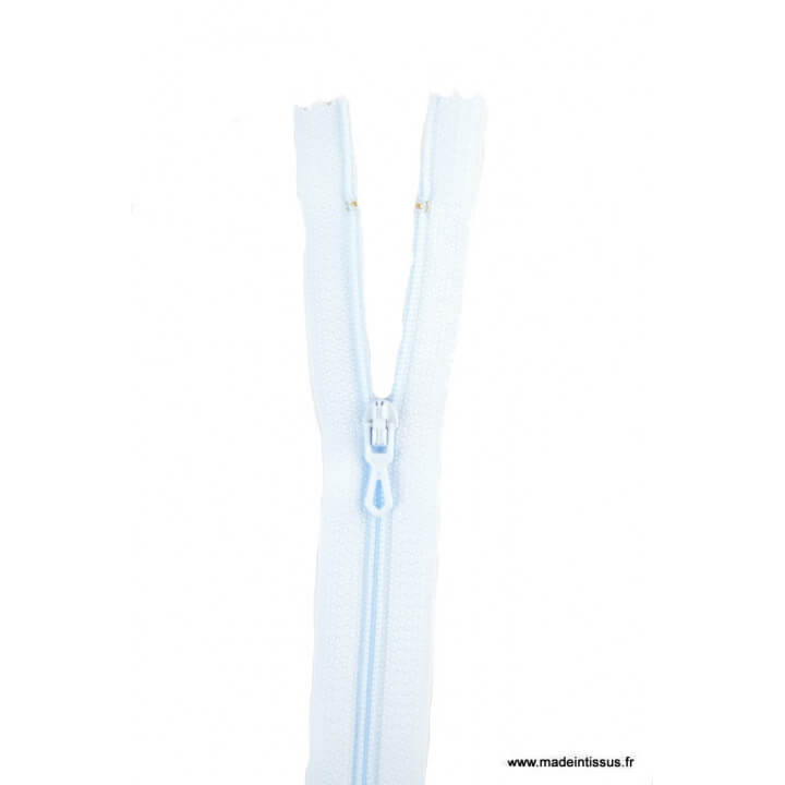 Fermeture éclair en nylon. H 10 cm. col 501 Bleu Azur