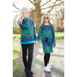 1 coupon de 65 cm de Tissu Sweat French Terry Motif Léopard – Dégradé Bleu Turquoise & Violet