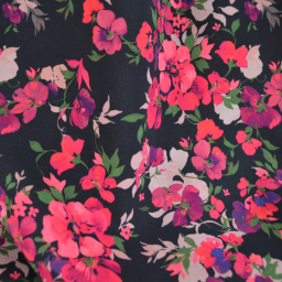 1 coupon de 82 cm de Tissu popeline de viscose Ecovero - motif fleurs fuchsia fond noir