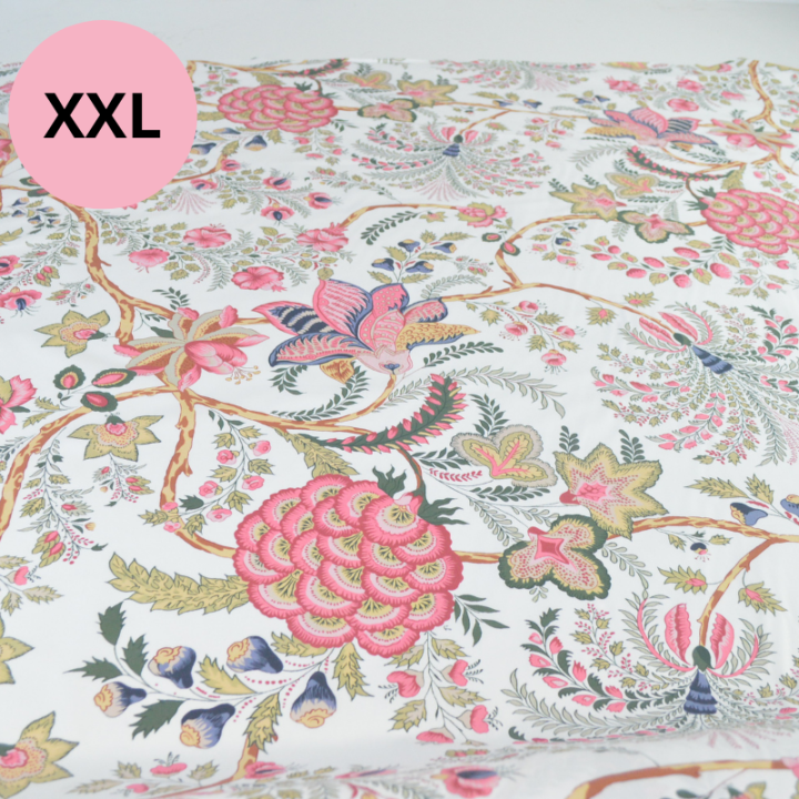 Tissu coton Palopa XXL motif fleurs Indiennes roses fond blanc