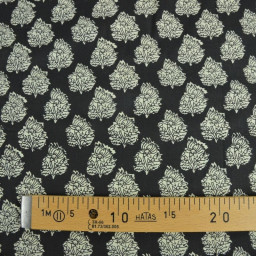 Tissu Indien Block Print Bhujodi fond noir