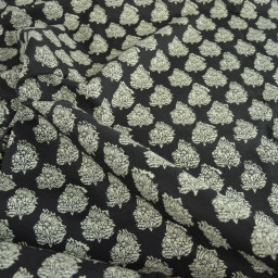 Tissu Indien Block Print Bhujodi fond noir