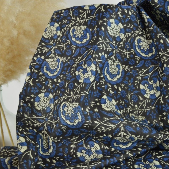 Tissu Indien Block Print Sanganer fond bleu marine