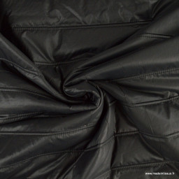 1 coupon de 62 cm de Tissu Matelassé rayures pour doudoune Noir