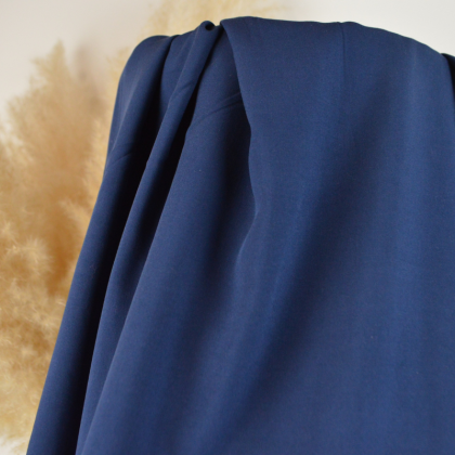 1 coupon de 60 cm de Tissu popeline de Viscose - bleu marine