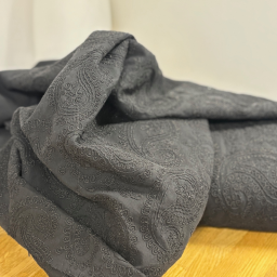 1 coupon de 75cm -  Tissu coton brodé Cachemire Noir - Evy