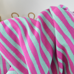 1 coupon de 90cm - Tissu viscose mélangée à rayures larges vert et fuchsia - OEKO TEX