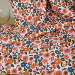 Tissu cretonne coton Jany motif fleurs camel et écru – OEKO TEX