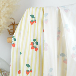 1 coupon de 90cm -  Pul contact alimentaire motifs rayures jaunes et fraises - motif exclusif