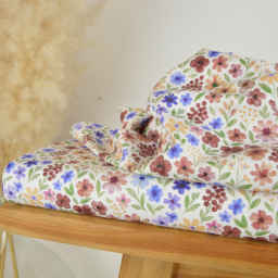Tissu cretonne coton Rozenn motif fleurs prunes et bleues -  OEKO TEX