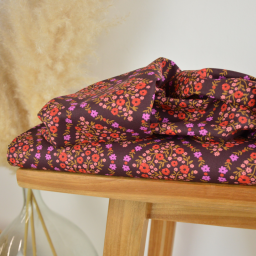 Tissu cretonne coton Albane motif fleurs fond bordeaux - OEKO TEX