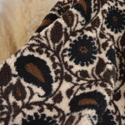 Tissu sherpa écru motif floral cachemire noir et chocolat