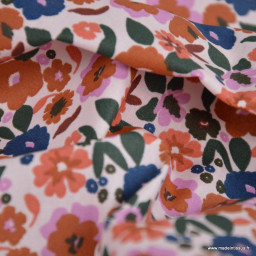 Tissu coton enduit Jany motif fleurs camel et bleu fond écru