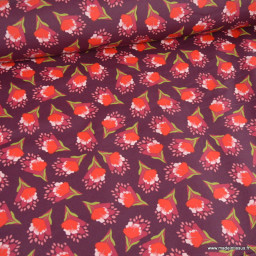Tissu coton enduit Clover – Fleurs rouges fond bordeaux