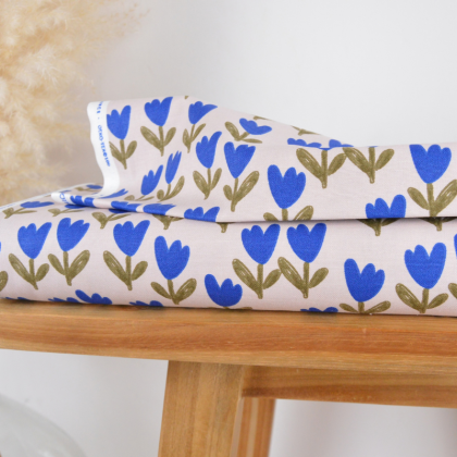 Tissu canva Latulipe type bachette motif fleurs bleues - OKEO TEX