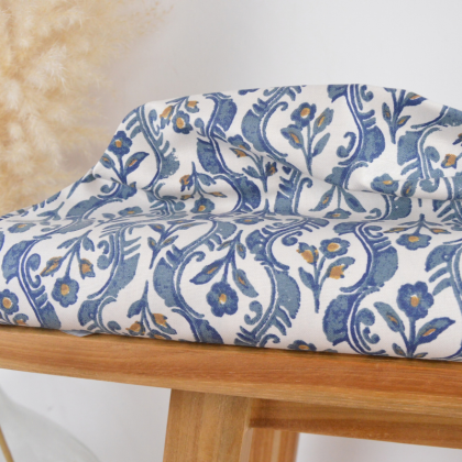 Tissu canva Kandla type bachette motif fleurs bleues - OKEO TEX