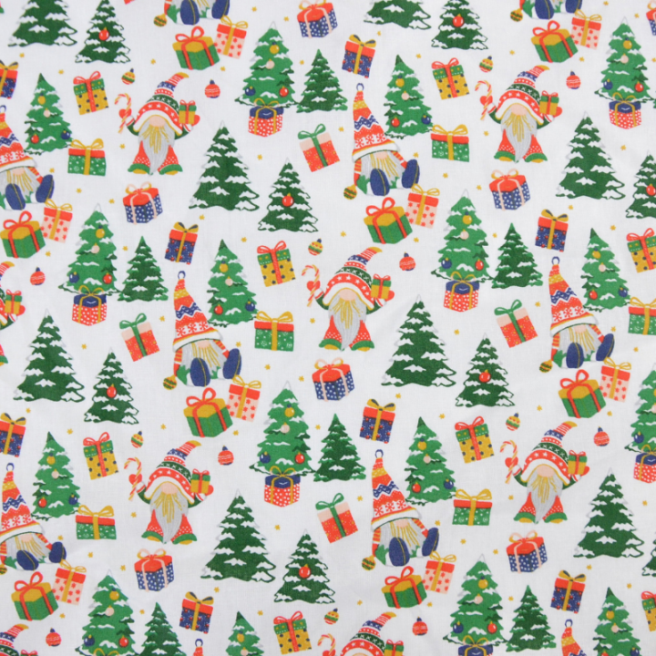 Tissu cretonne coton de Noël motif gnomes fond blanc - Okeo tex