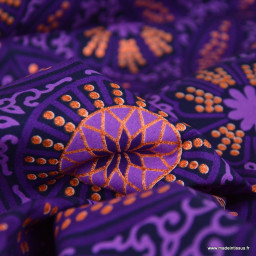 Tissu wax coton Sura motifs graphiques violets et foil cuivré